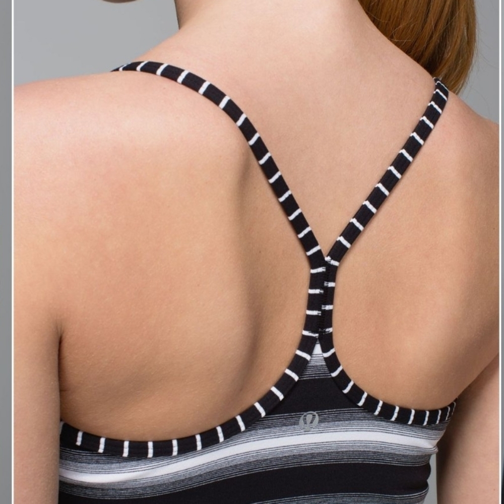 Lululemon Power Y Tank Color Black & White - Picture 3 of 12